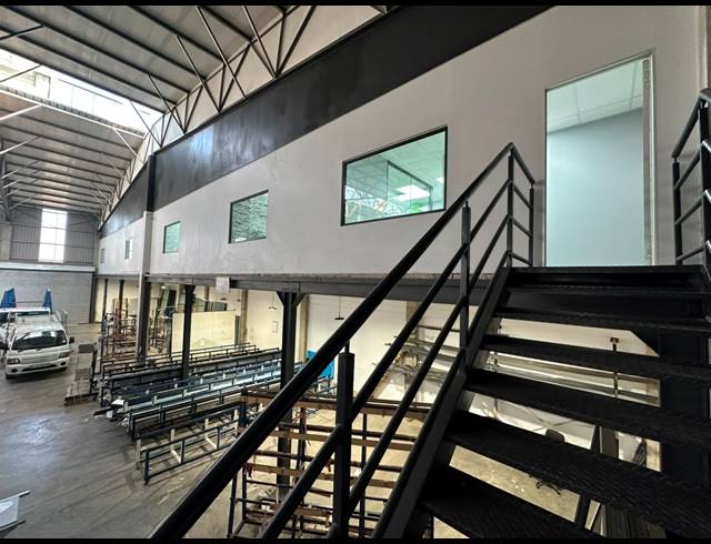 5,002M² WAREHOUSE TO LET IN COSMO BUSINESS PARK